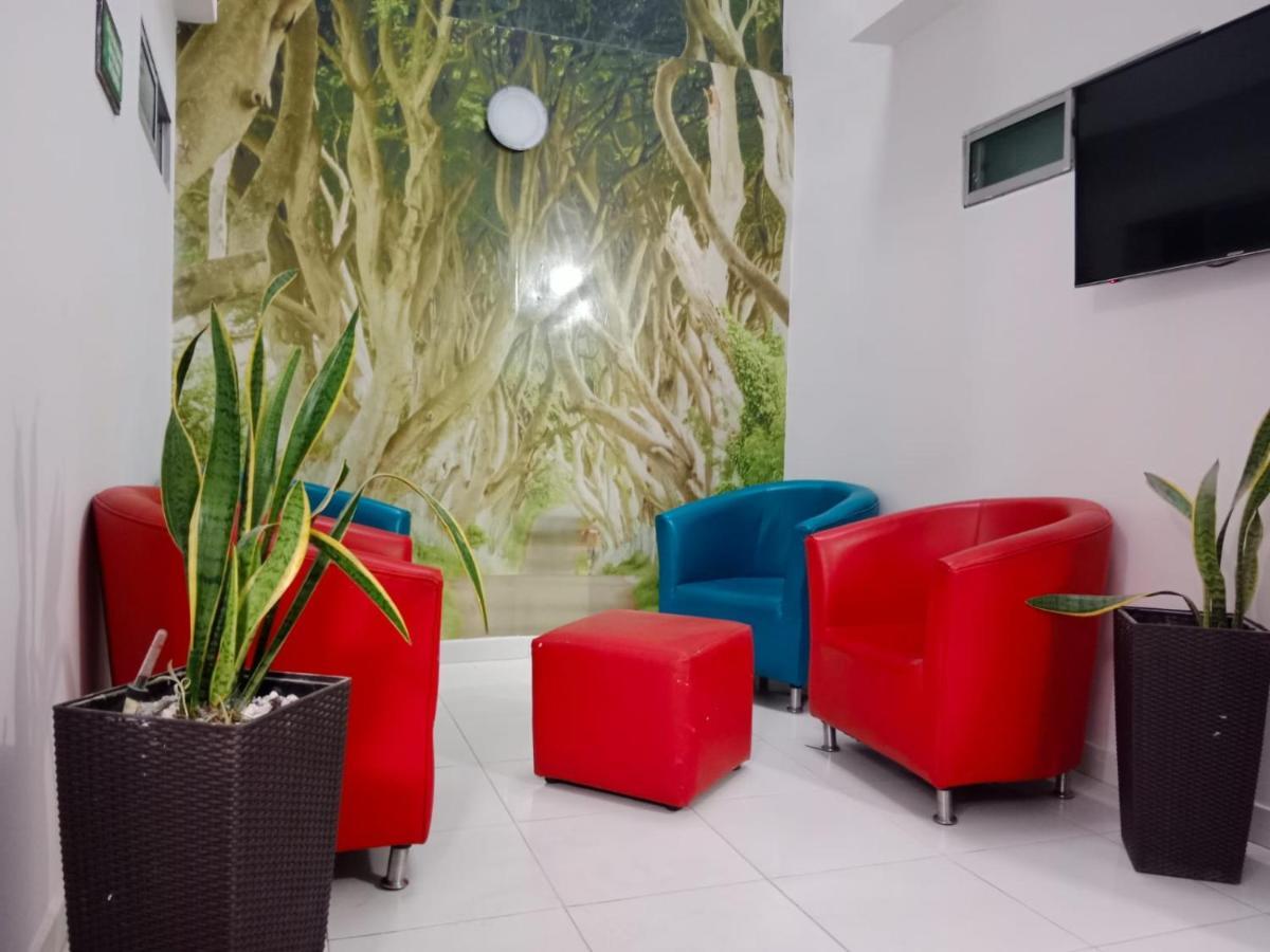 ميديلين Hotel Suite 66 المظهر الخارجي الصورة